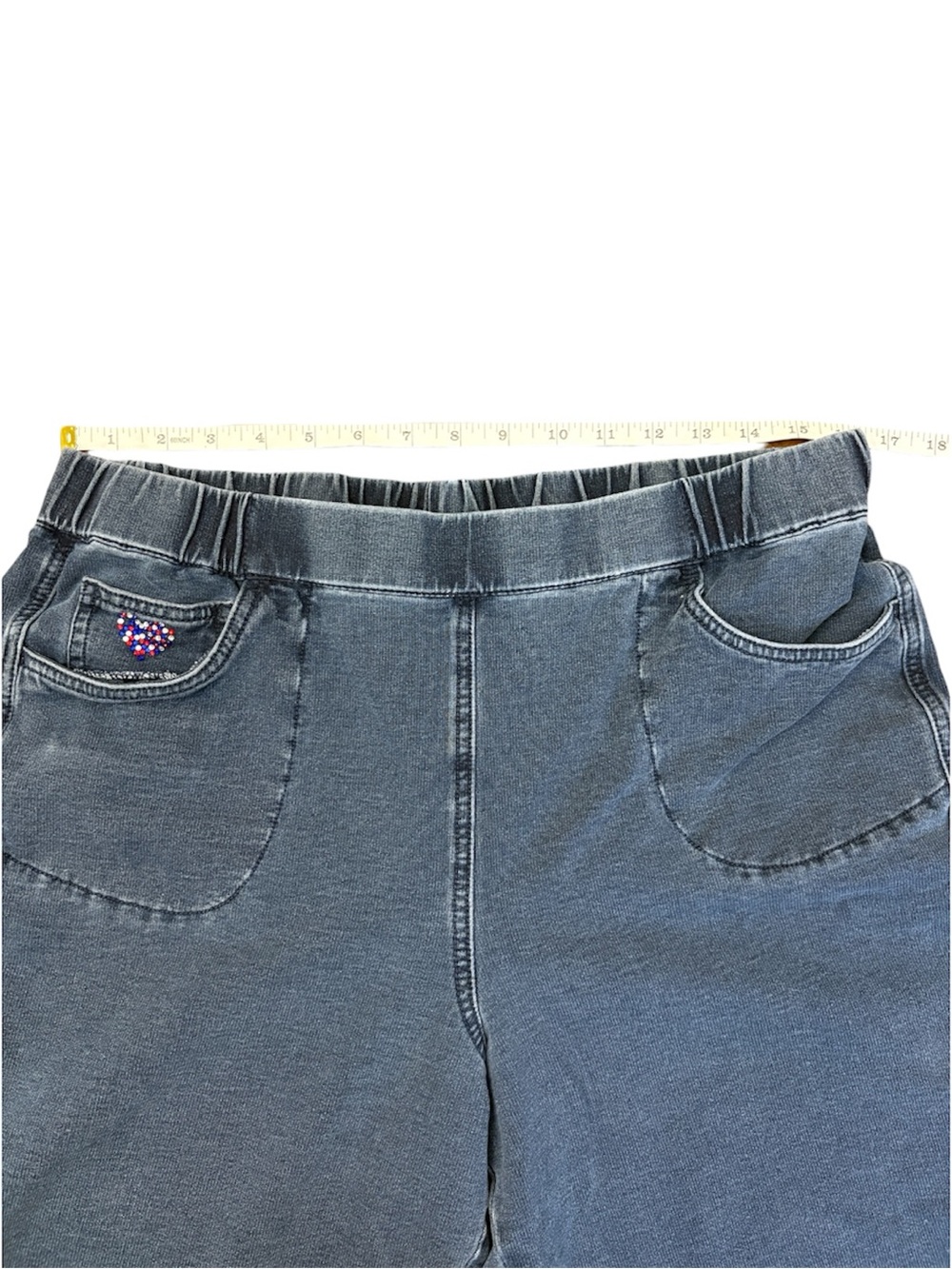 Quacker Factory Jeans Cropped Dream Jeannes American Flags Rhinestone Heart - Picture 10 of 12